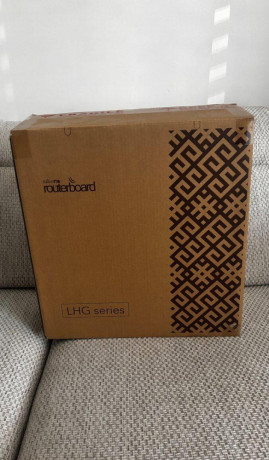 mikrotik-rblhgg-5acd-big-1