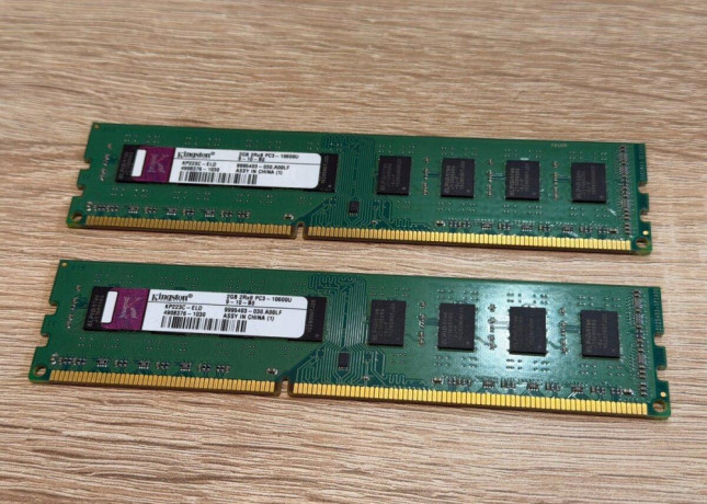kingston-2x-2gb-ddr3-1333mhz-kp223c-eld-big-0