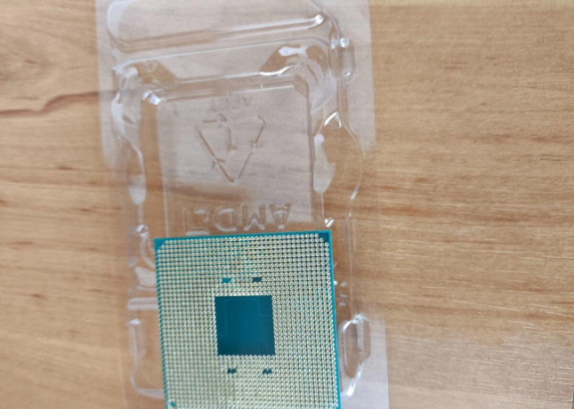 amd-ryzen-3-3200g-am4-integrovana-grafika-radeon-vega-8-big-1