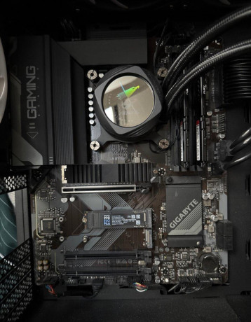 14700kf-gigabyte-b760-gaming-x-ax-big-0