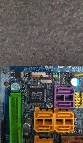 zakladna-doska-gigabyte-ga-965-big-0