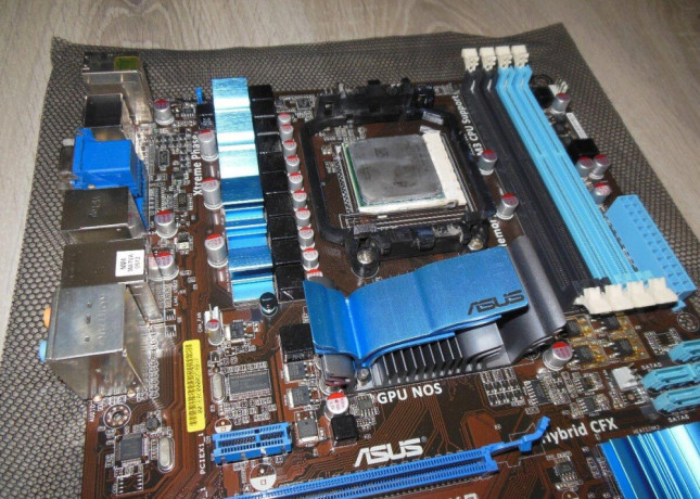 asus-m4a785td-v-evo-amd-athlon-ii-zavada-big-3