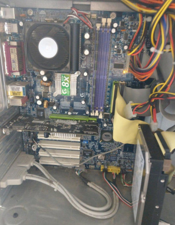 gigabyte-k7-triton-series-ga-7vaxp-a-zakladna-doska-big-0