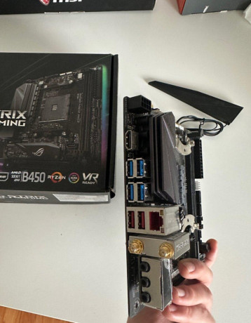 asus-rog-strix-b450-i-gaming-big-2