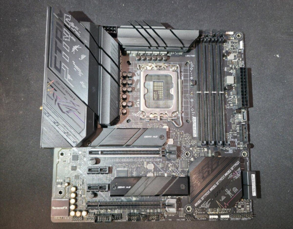 asus-rog-strix-b660-g-gaming-wifi-big-0