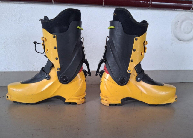 skialp-lyziarky-lasportiva-syborg-mondo-265265417-big-1