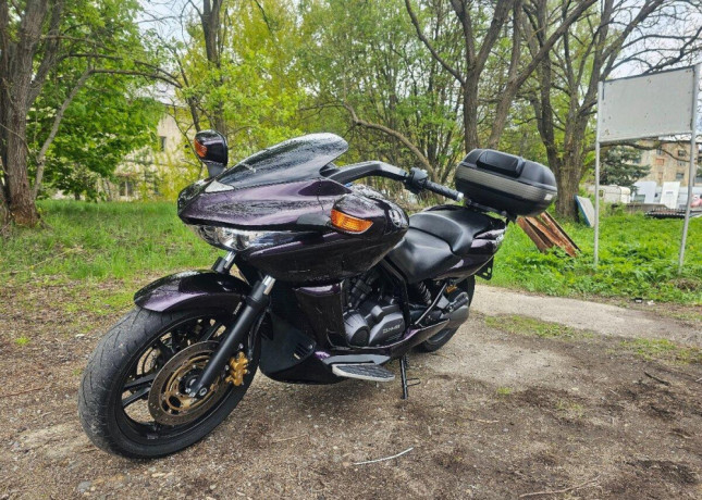 honda-dn-01-abs-rv-2009-big-0