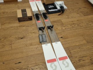 novy-skialp-set-scott-pure-tour-w-viazko-pasy-kohla