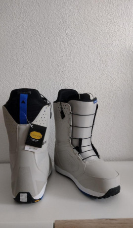 nove-burton-photon-snowboard-boty-uk10eu44-big-0