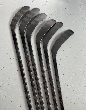 hokejka-ccm-tacks-xf-ghost-big-3