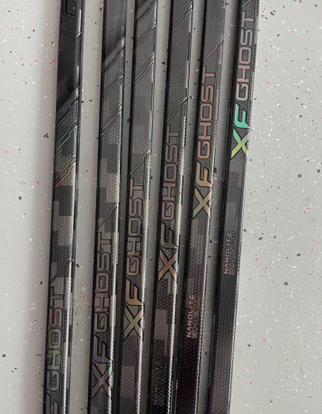 hokejka-ccm-tacks-xf-ghost-big-2