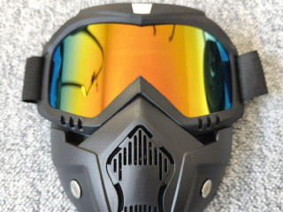 maska-a-okuliare-na-lyze-motocross-bicykel