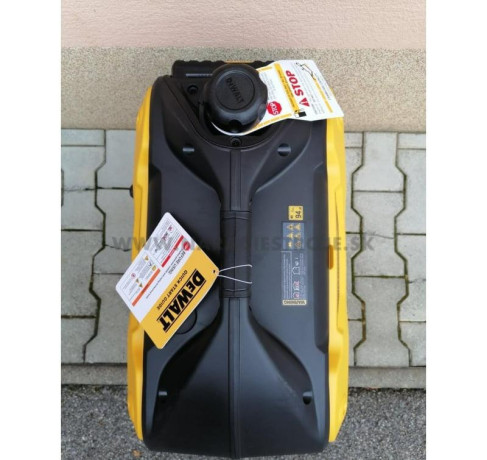 dxgni42e-dewalt-jednofazova-invertorova-elektrocentrala-big-4