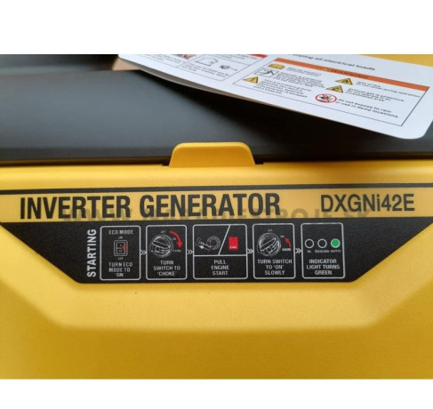 dxgni42e-dewalt-jednofazova-invertorova-elektrocentrala-big-3