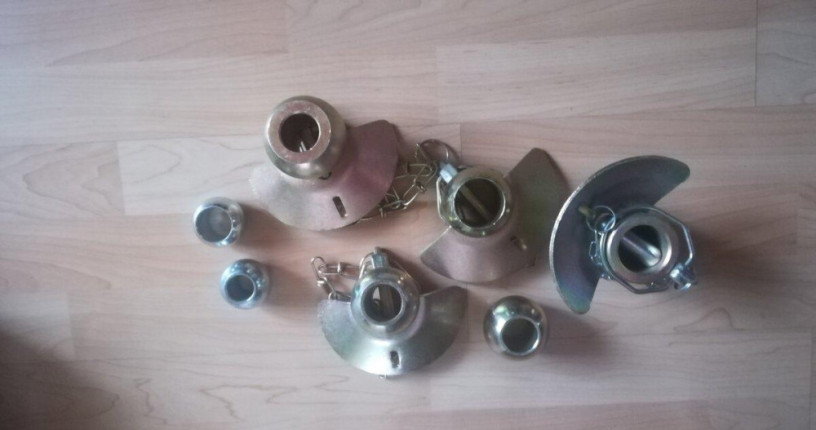 predam-hak-rychloupinak-do-ramien-hydrauliky-trojbodu-cbm-big-2