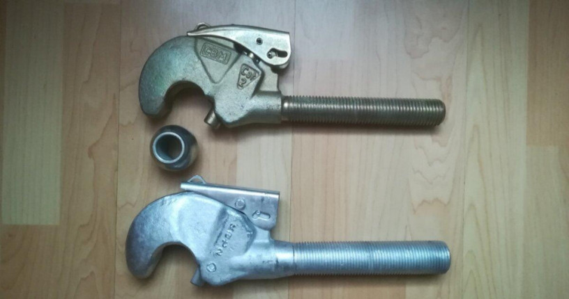 predam-hak-rychloupinak-do-ramien-hydrauliky-trojbodu-cbm-big-1