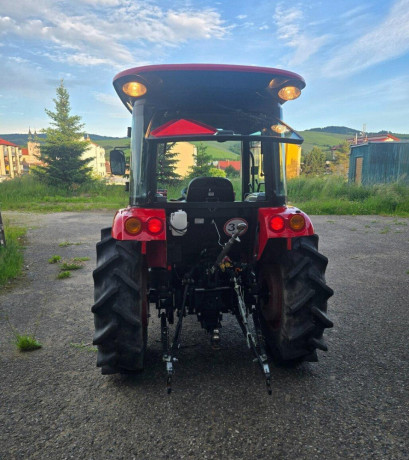 traktor-branson-5025c-big-1