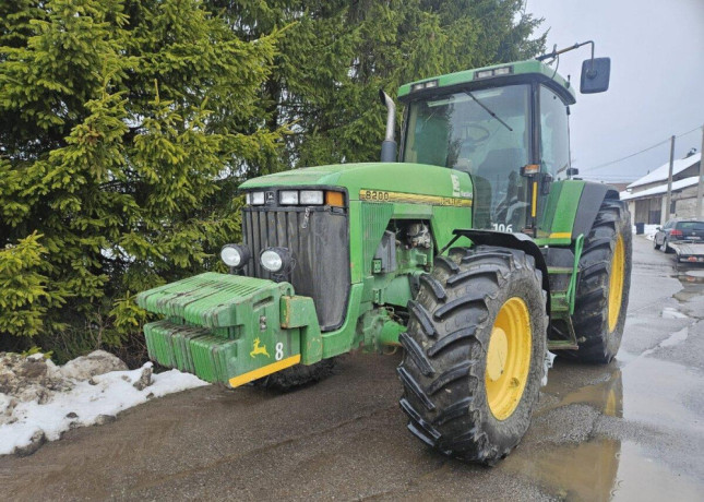 john-deere-8200-big-0