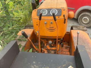 pasovy-traktor-fiat-455
