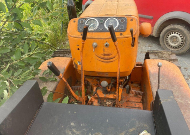 pasovy-traktor-fiat-455-big-0