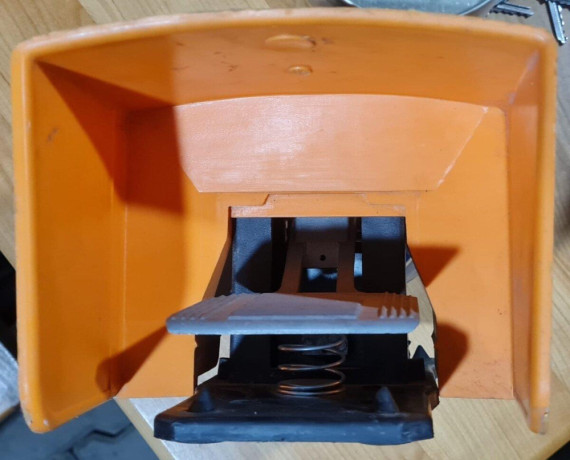 pneumaticky-pedalovy-ventil-profesionalny-big-2
