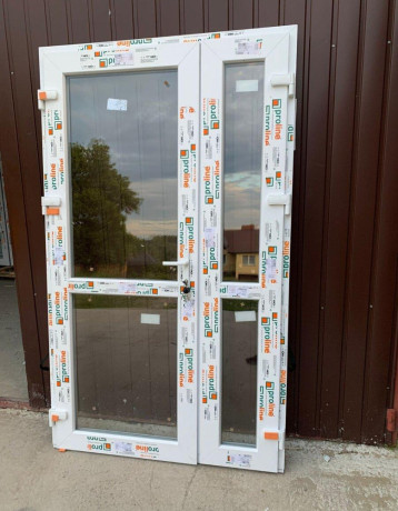 rozne-rozmery-a-farby-dvojkridlove-plastove-dvere-big-3