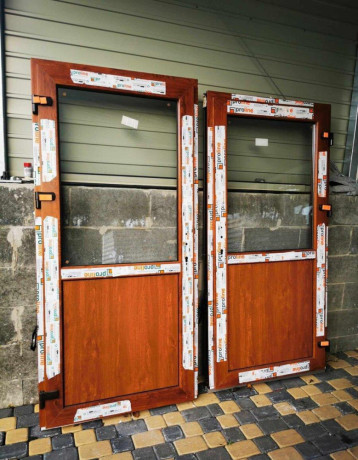 plastove-vchodove-dvere-big-2