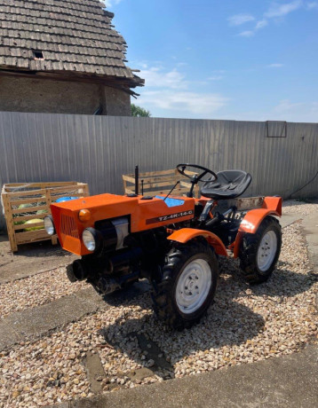 ceskoslovensky-malotraktor-tz4k14-so-servoriadenim-big-0