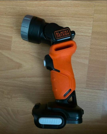 12v-rodina-black-decker-svietidlo-big-0