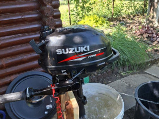 lodny-motor-suzuki
