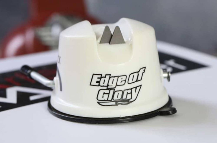 bruska-na-noze-edge-of-glory-s-prisavkou-nova-big-0