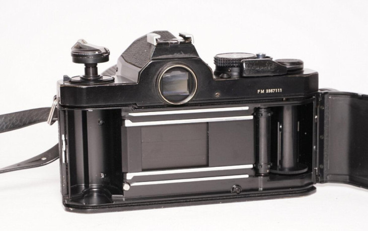 nikon-fm-nikon-lens-series-e-36-72mm35-big-4