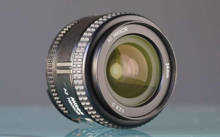 objektiv-na-nikon-af-nikkor-24-mm-f28d-big-1