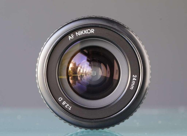 objektiv-na-nikon-af-nikkor-24-mm-f28d-big-2