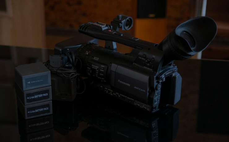 panasonic-ag-hmc151e-big-2