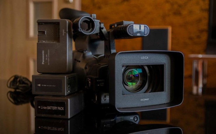 panasonic-ag-hmc151e-big-0