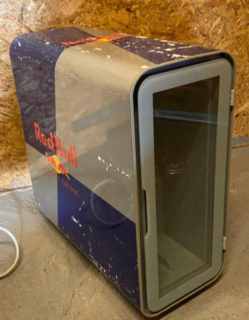 redbull-chladnicka-big-0