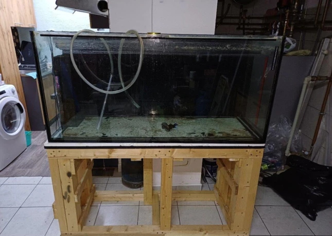 predam-akvarium-455l-big-1