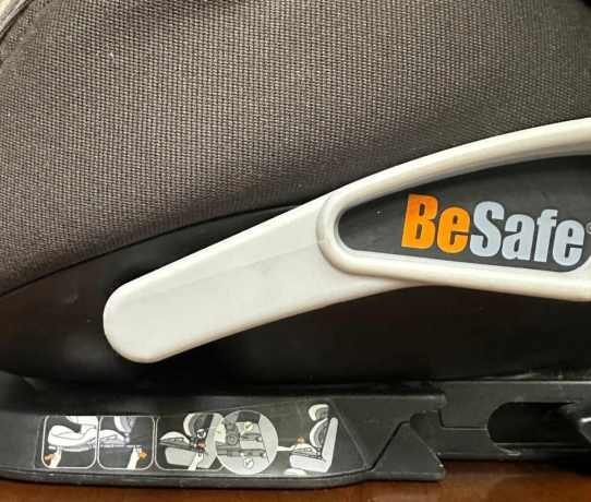 autosedacka-besafe-izi-up-x3-fix-big-4