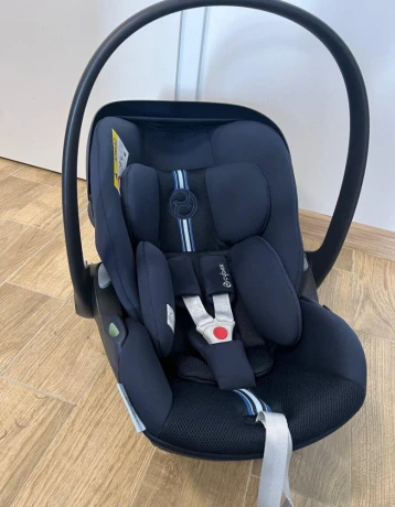 autosedacka-cybex-cloud-g-i-size-plus-so-zakladnou-big-3