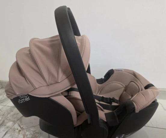 autosedacka-britax-romer-baby-safe-pro-vario-base-5z-bundle-big-2