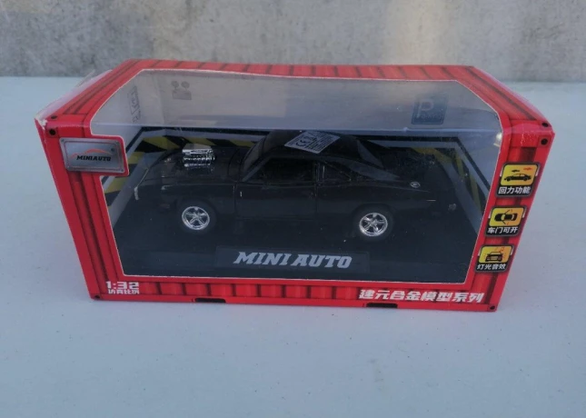 predam-model-auta-dodge-charger-big-0
