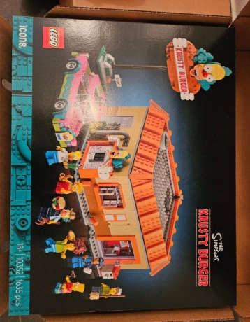 lego-10352-simpsons-krusty-burger-6578424-living-room-big-0