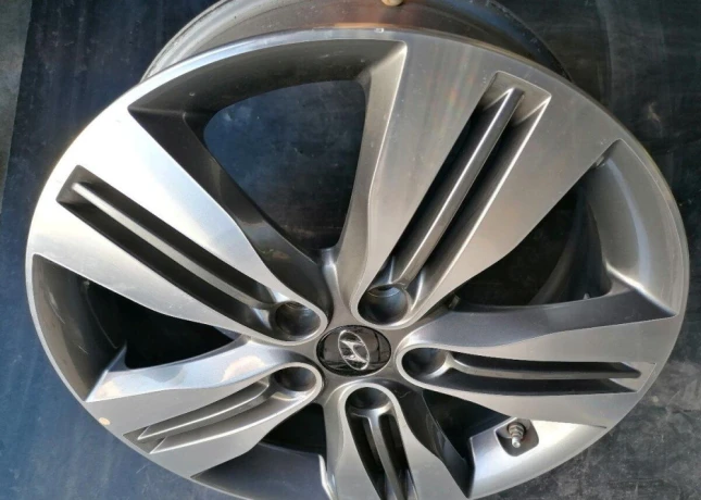 alu-sada-5x1143-r18-orig-hyundai-big-3