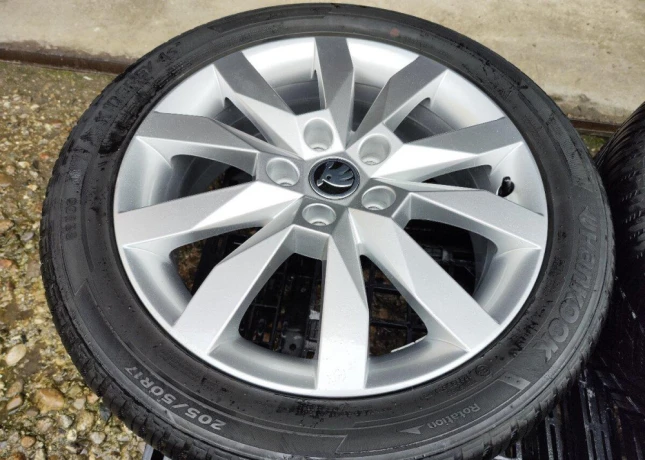 alu-sada-5x112-orig-skoda-s-pneu20550-r17-big-0