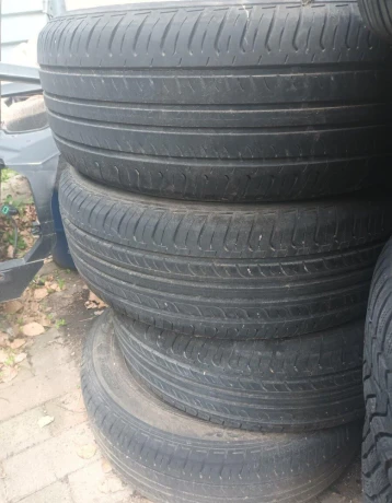 225-60-r-17-letne-big-0