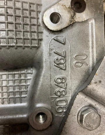 hlava-valcov-20-d-779767806-bmw-big-1