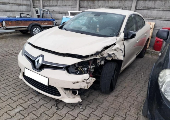 rozpredam-renault-fluence-16-84kw-h4m-738-big-2