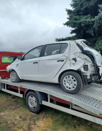 rozpredam-hyundai-i20-12-2012-g4la-big-3