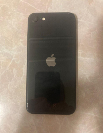 iphone-se-2020-black-64gb-big-2